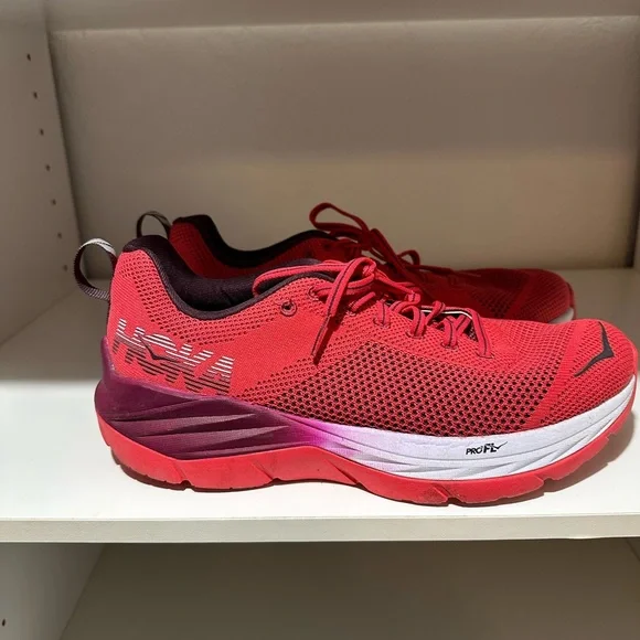 Women’s Red and maroon  Running Shoes - Picture 2 of 3